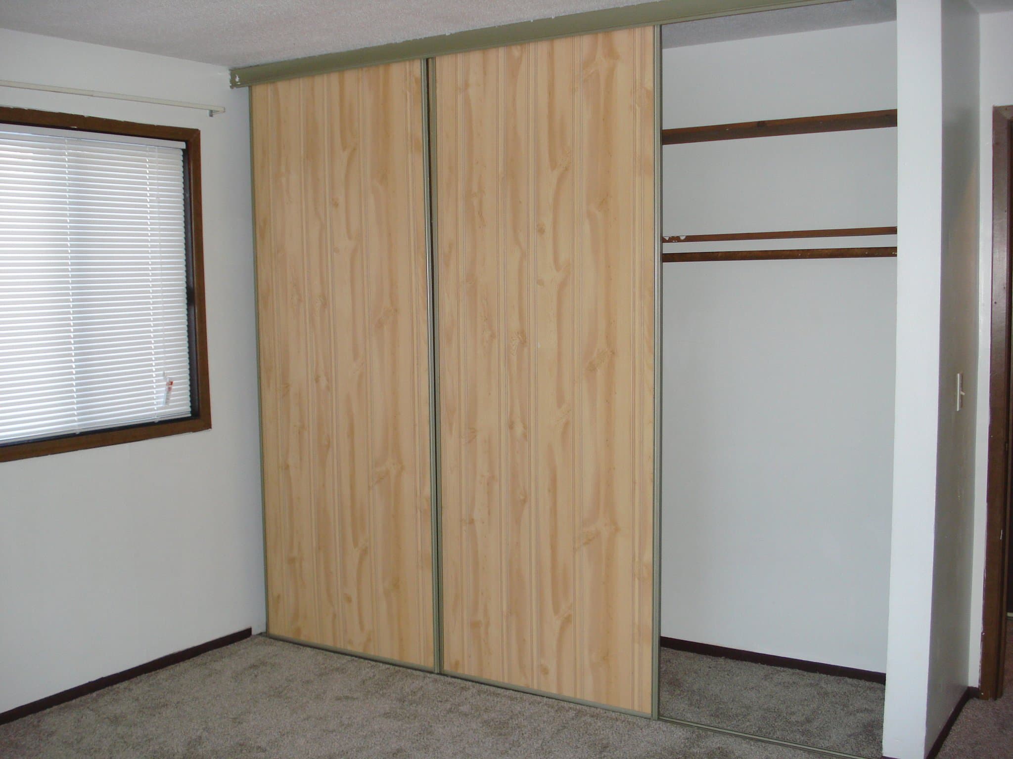Saint Paul Apartment: 5284 Greenfield Ave