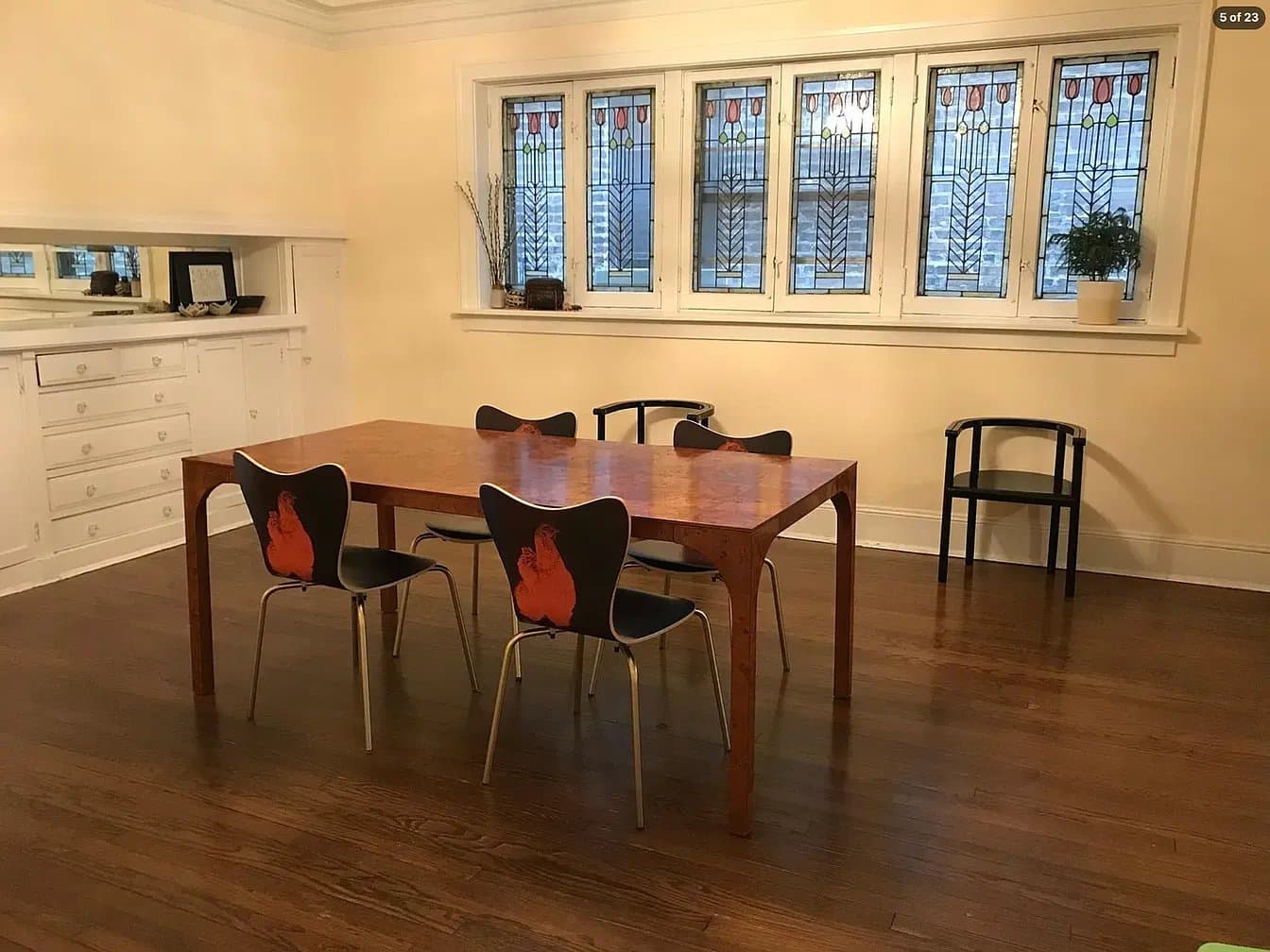 Chicago Apartment: 2737 N Hampden Ct