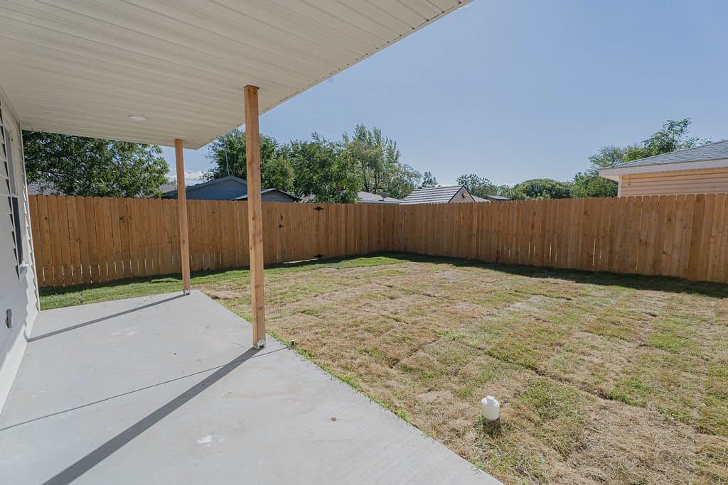 Amarillo House: 2911 S Philadelphia St