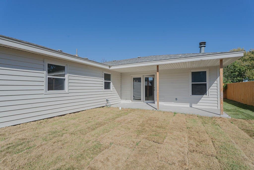 Amarillo House: 2911 S Philadelphia St