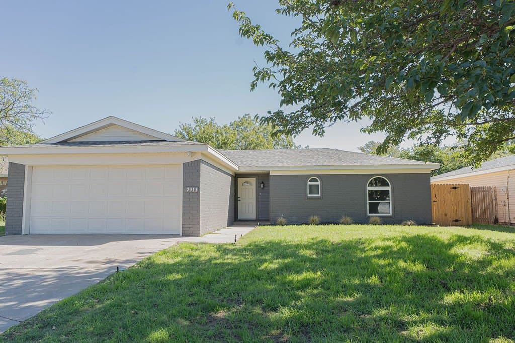 Amarillo House: 2911 S Philadelphia St
