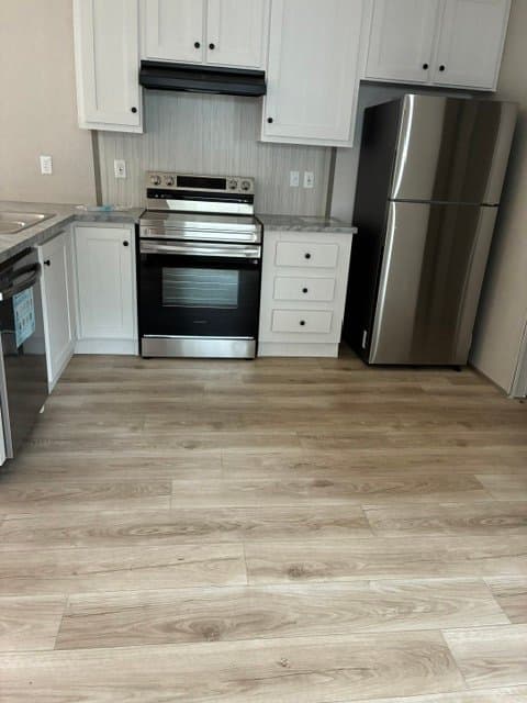 Muncie House: 10 E Dogwood Dr