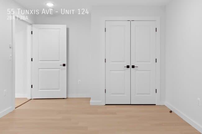 Bloomfield Apartment: 55 Tunxis Ave