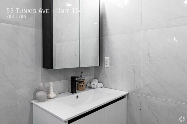 Bloomfield Apartment: 55 Tunxis Ave