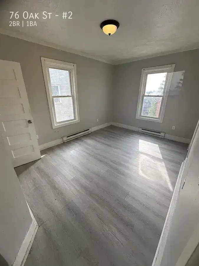 Waterbury Apartment: 76 Oak St