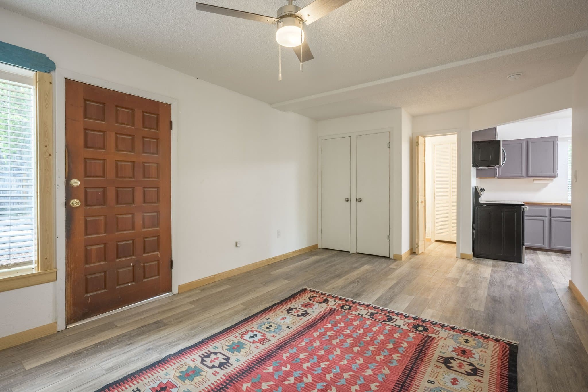 Taos Multiplex: 304 Kit Carson Rd
