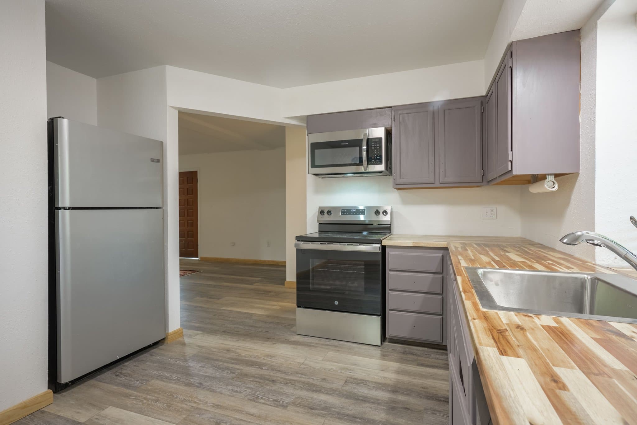 Taos Multiplex: 304 Kit Carson Rd