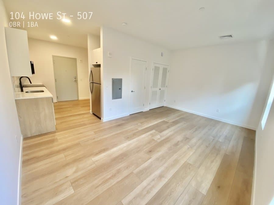 New Haven Apartment: 104 Howe St