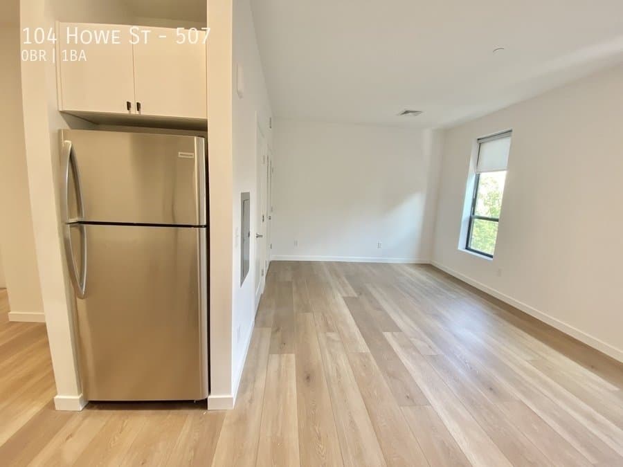 New Haven Apartment: 104 Howe St