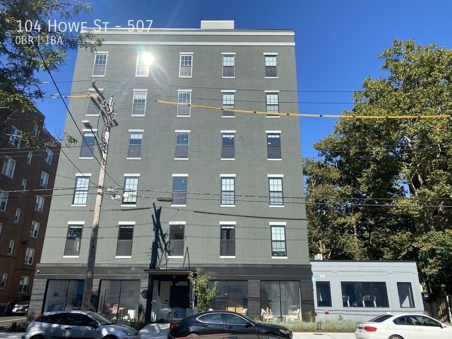 New Haven Apartment: 104 Howe St