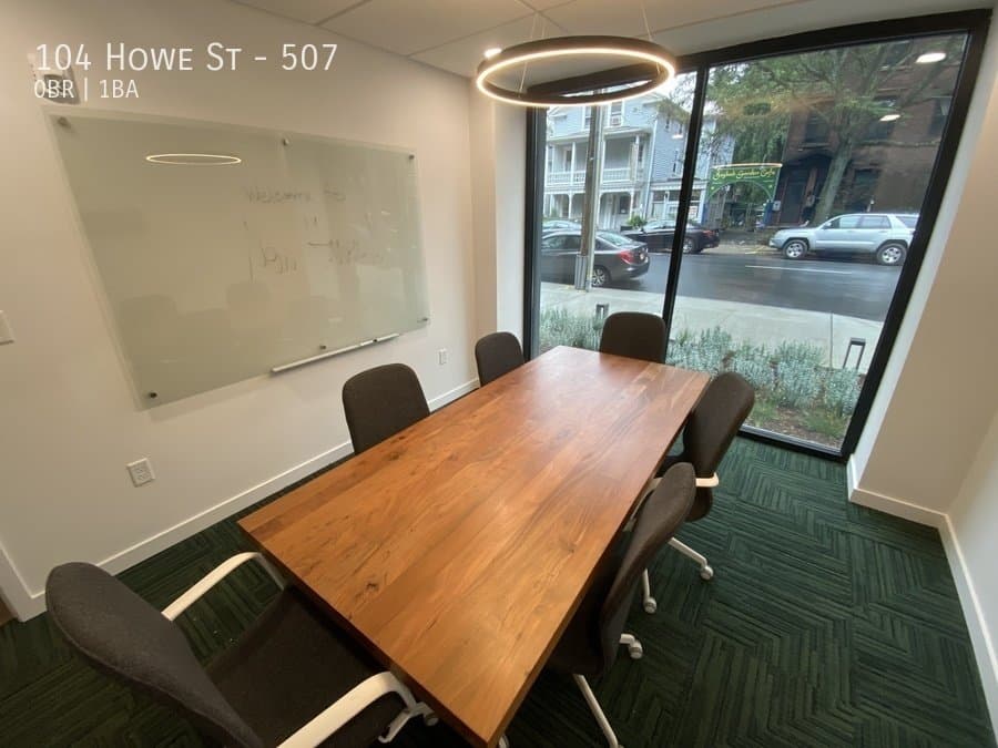 New Haven Apartment: 104 Howe St