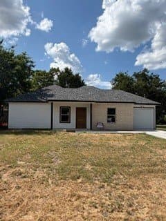 Corsicana House: 1402 E 9th Ave
