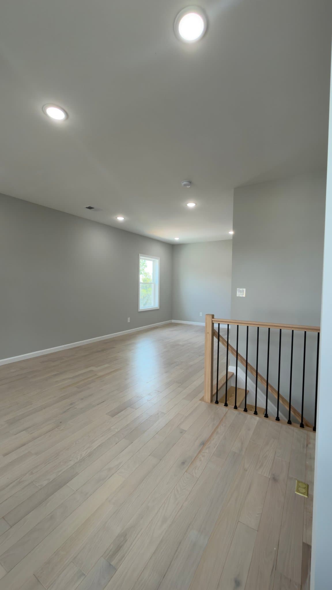 Paterson Townhome: 739 E 23rd Street
