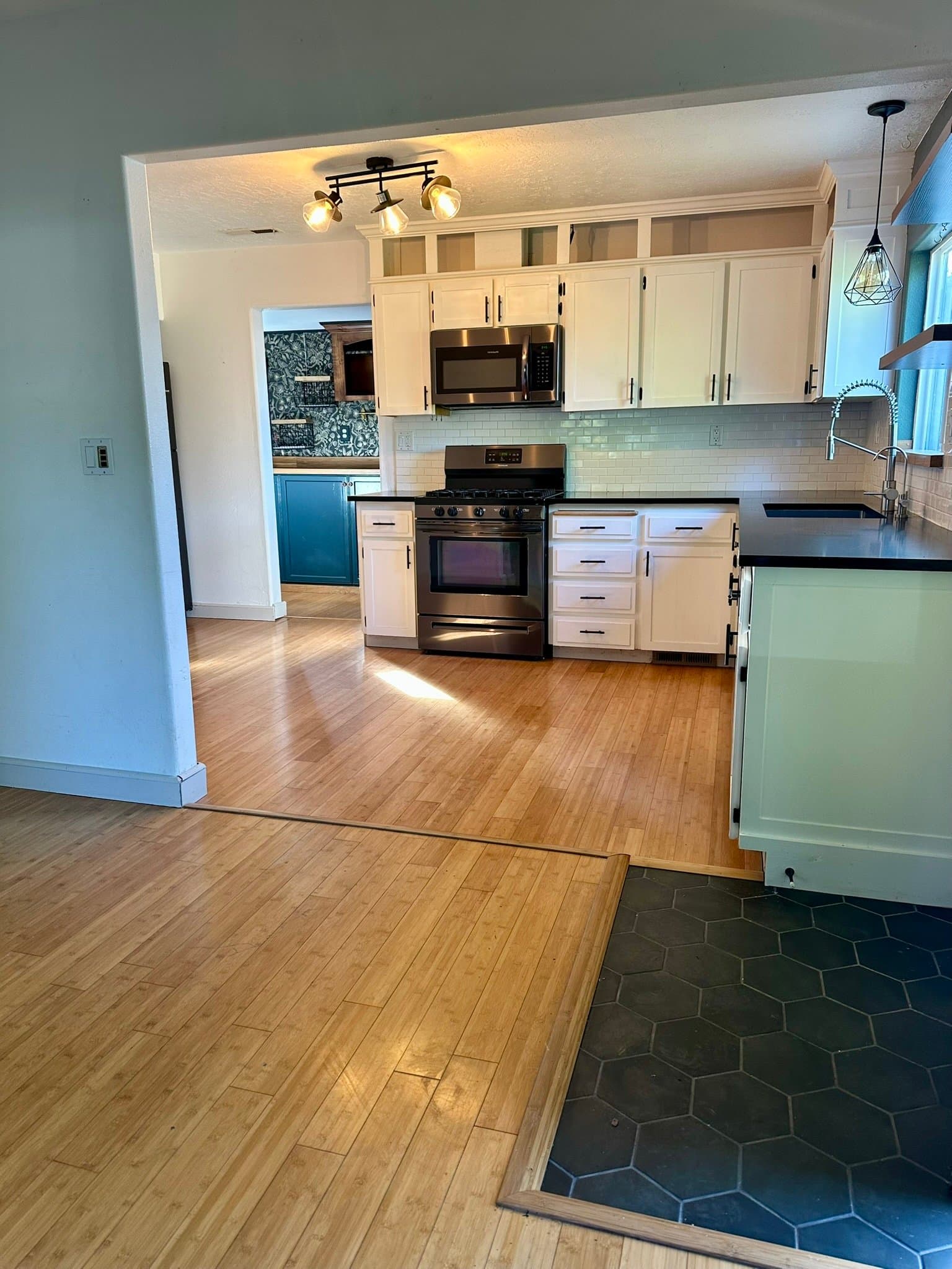 Cornelius House: 1151 N Barlow St