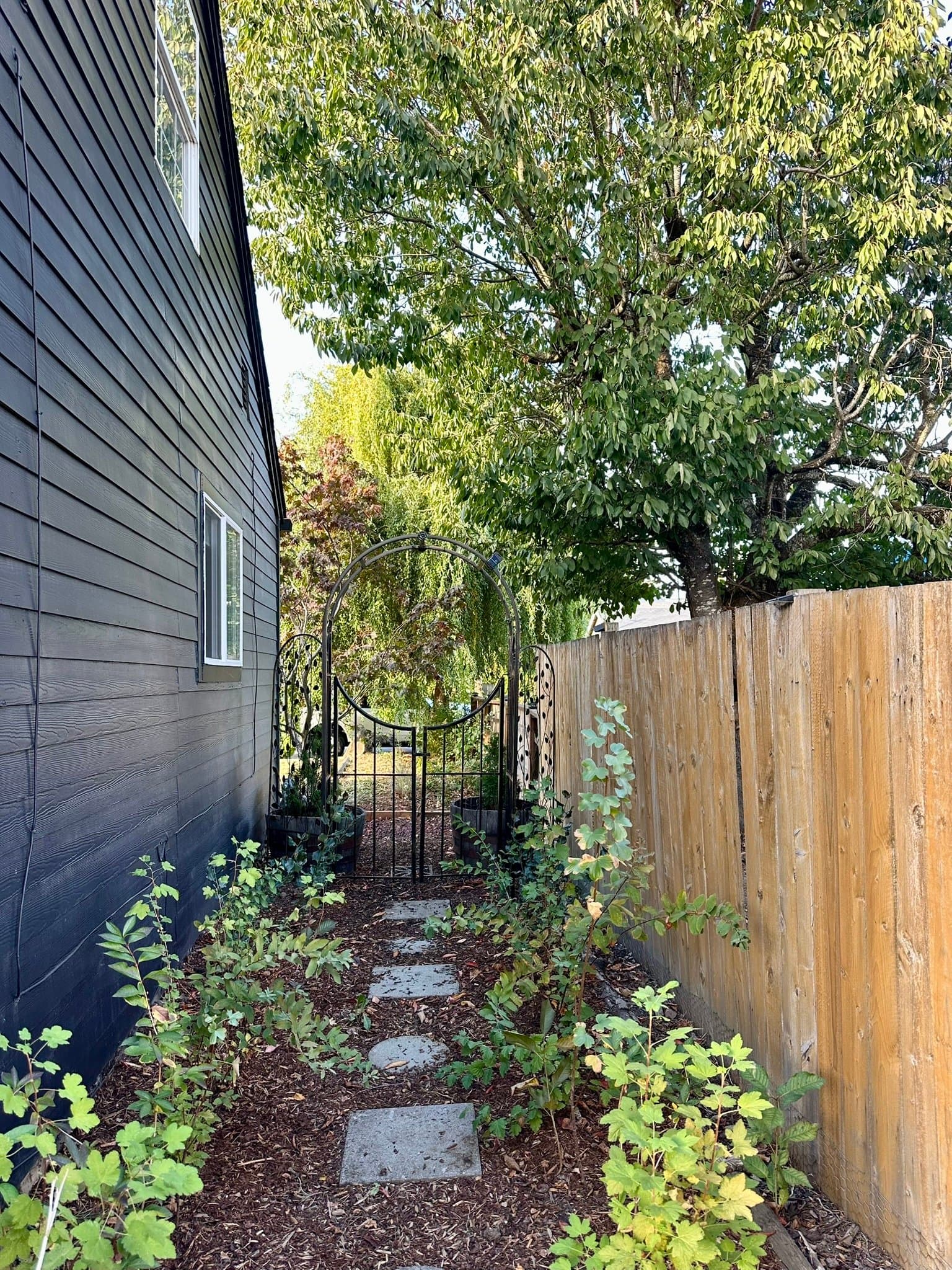 Cornelius House: 1151 N Barlow St