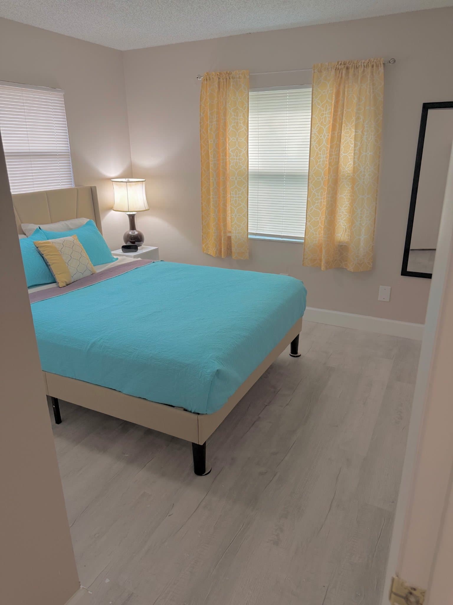Sanford House: 127 Hidden Lake Dr