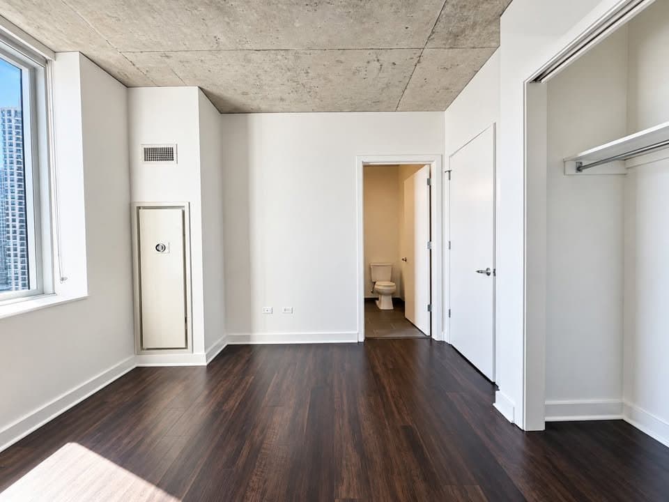 Chicago Condo: 515 N Franklin St
