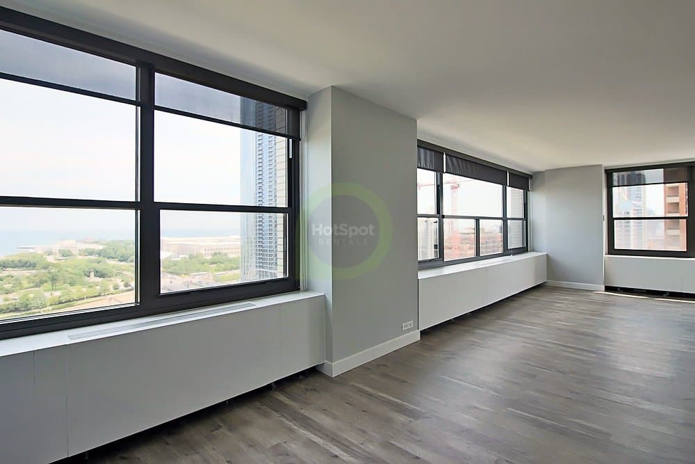 Chicago Apartment: 1116 South Michigan Ave