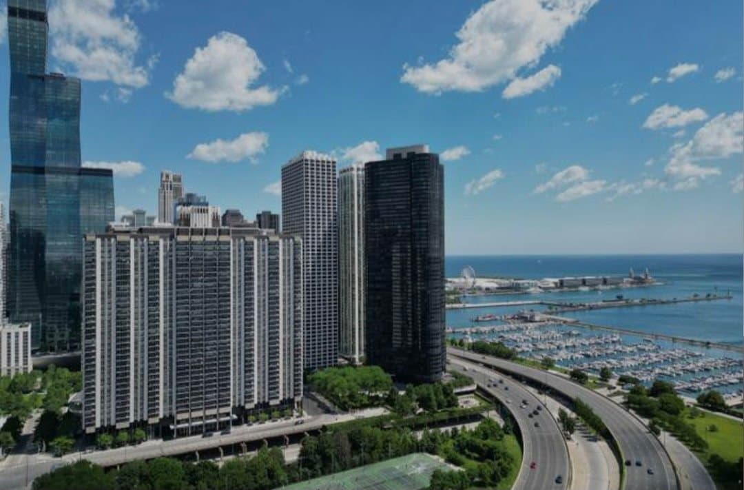 Chicago Condo: 400 E Randolph St