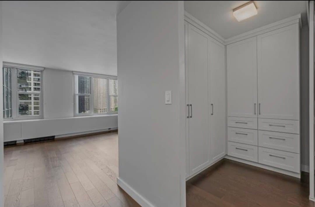 Chicago Condo: 400 E Randolph St