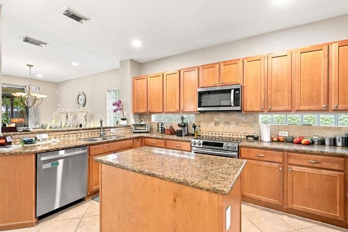 Lake Worth House: 9035 Silver Glen Way