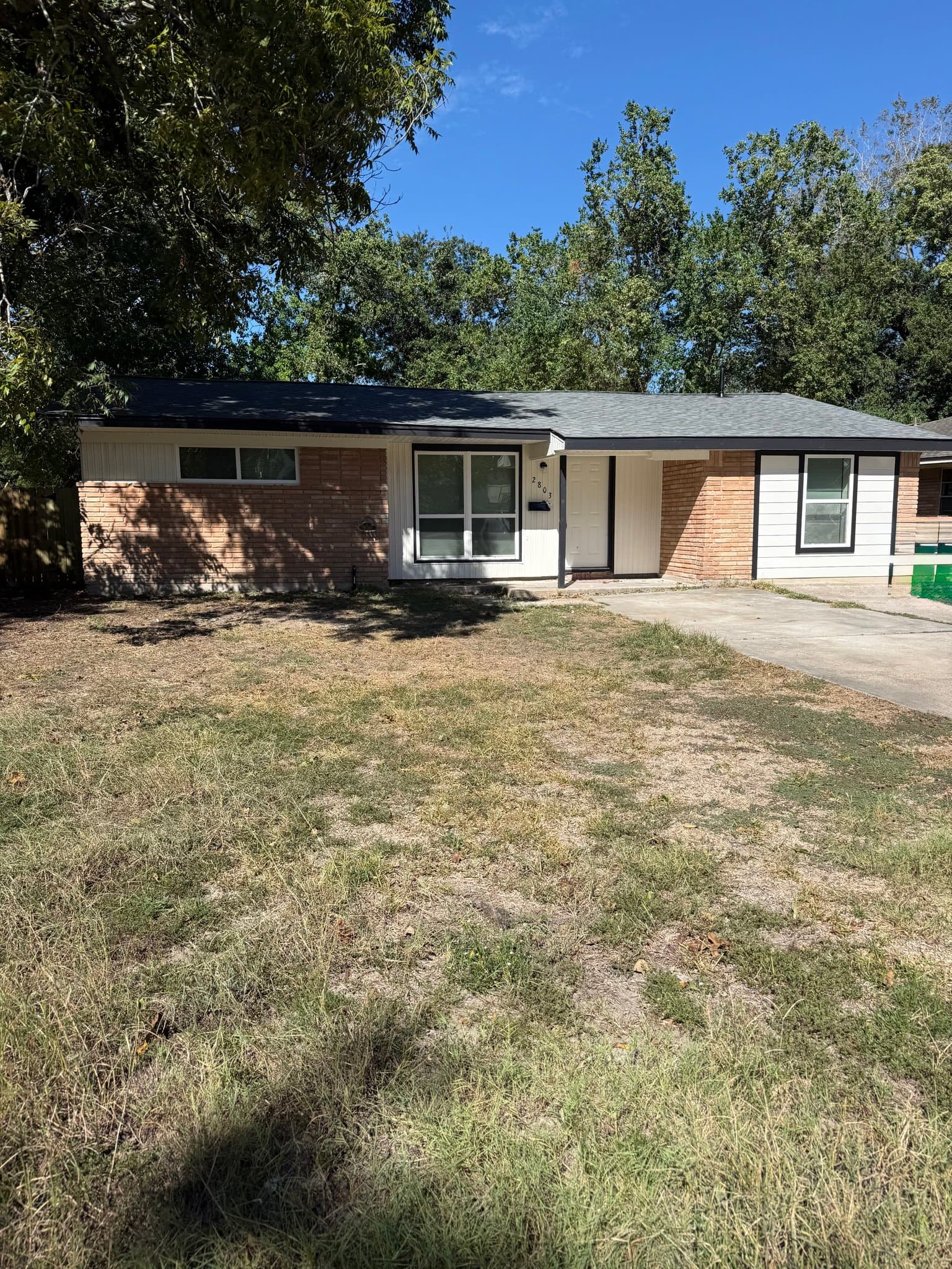 Baytown House: 2803 Kettering St.