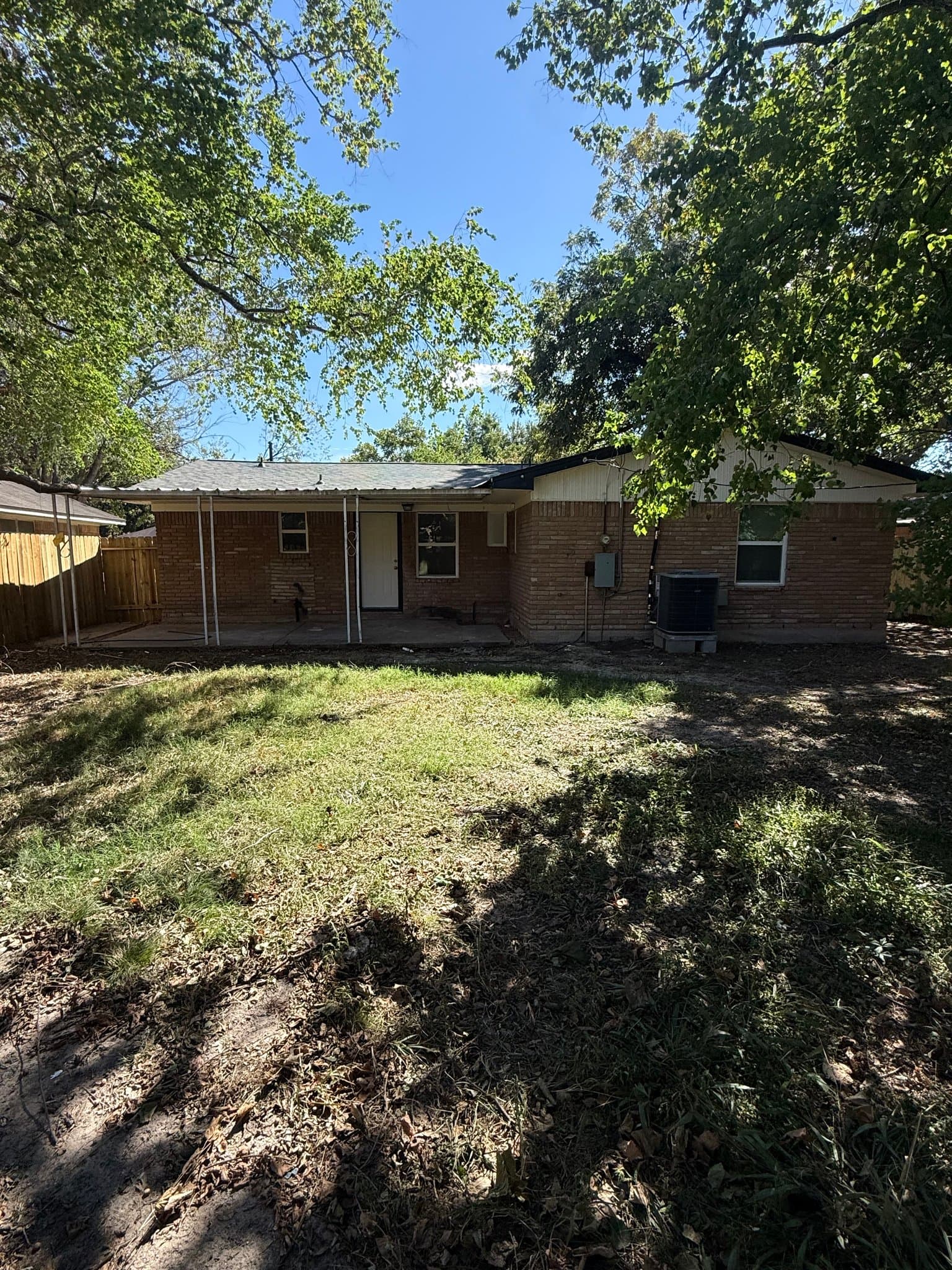 Baytown House: 2803 Kettering St.