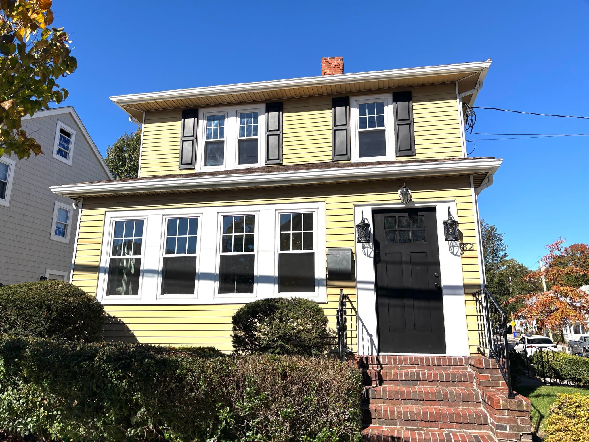 West Roxbury House: 82 Lasell St