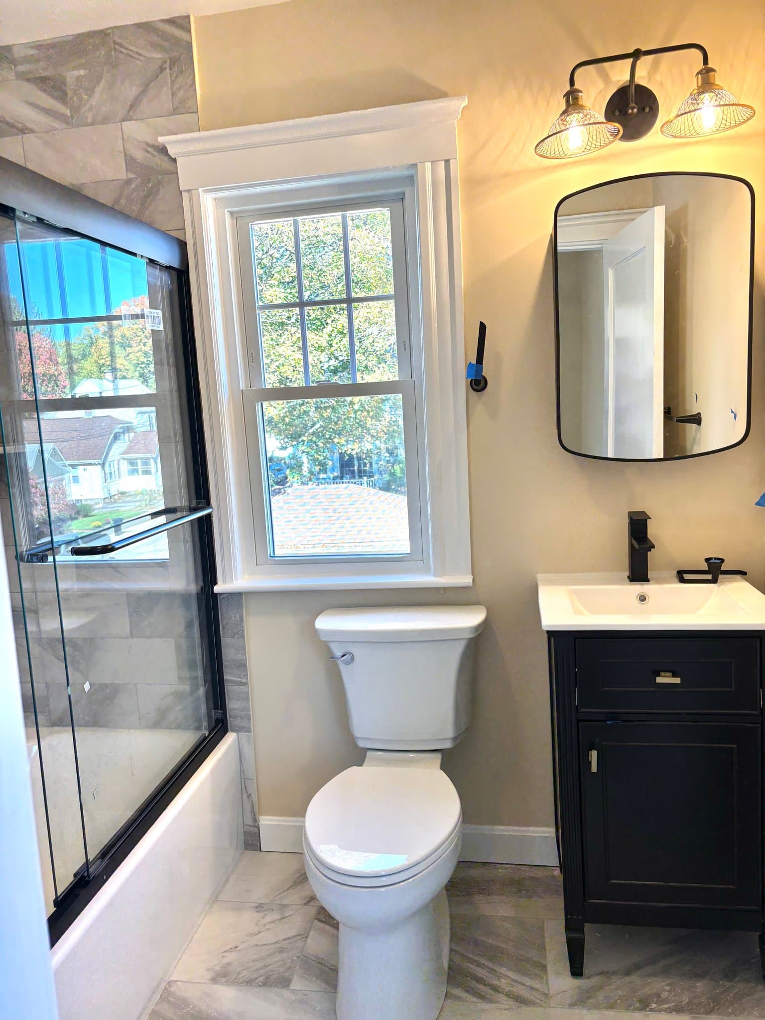 West Roxbury House: 82 Lasell St