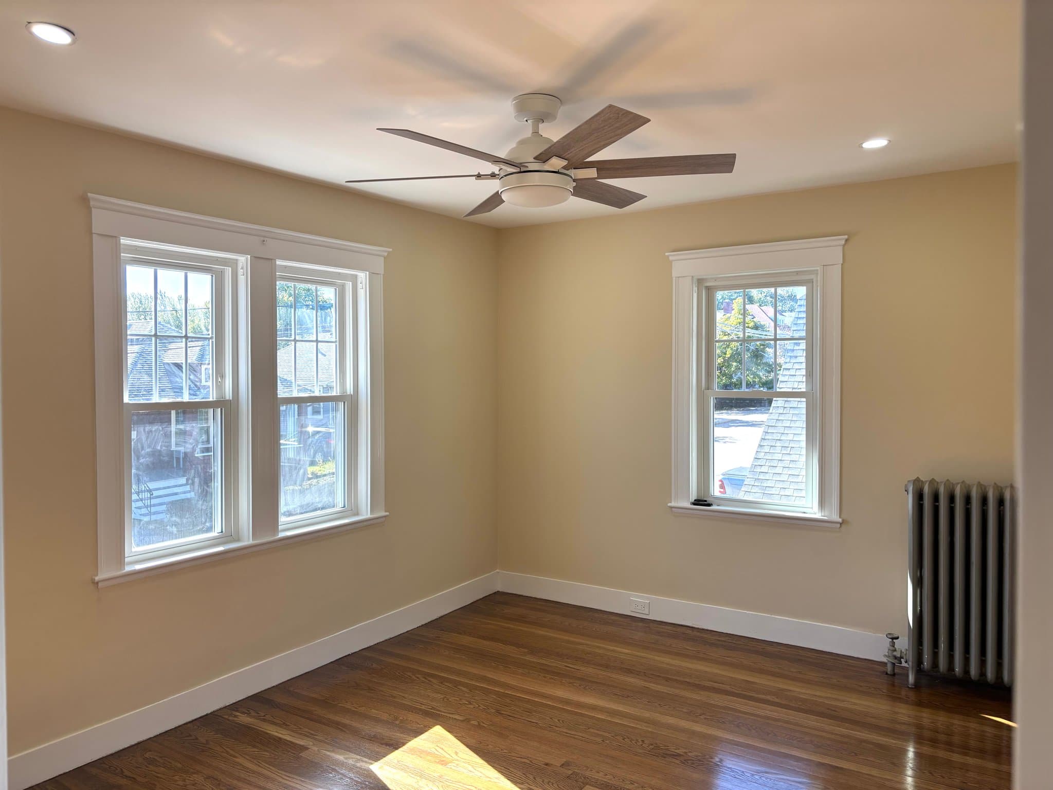 West Roxbury House: 82 Lasell St