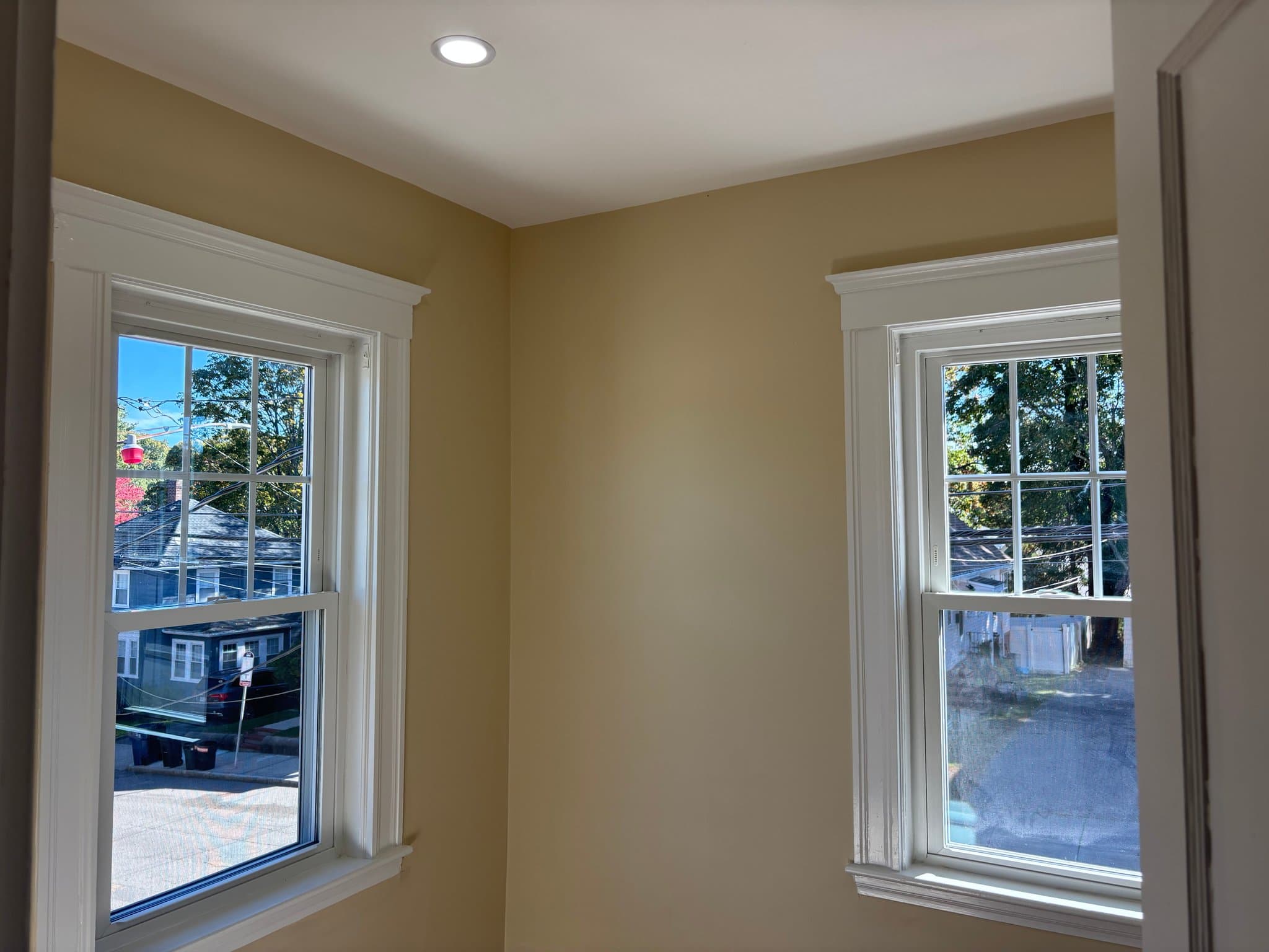 West Roxbury House: 82 Lasell St