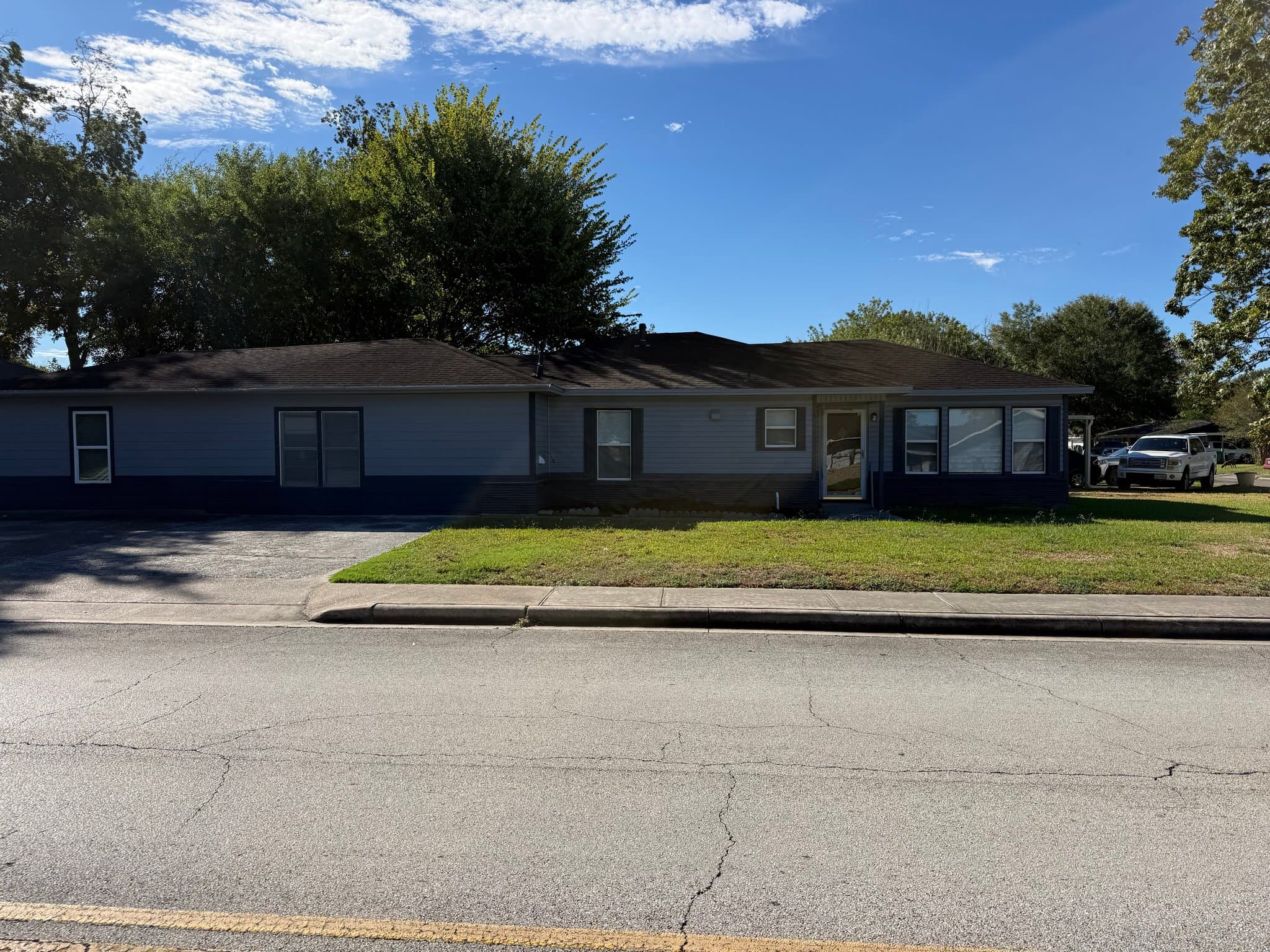 Baytown House: 1706 Wilburn Dr