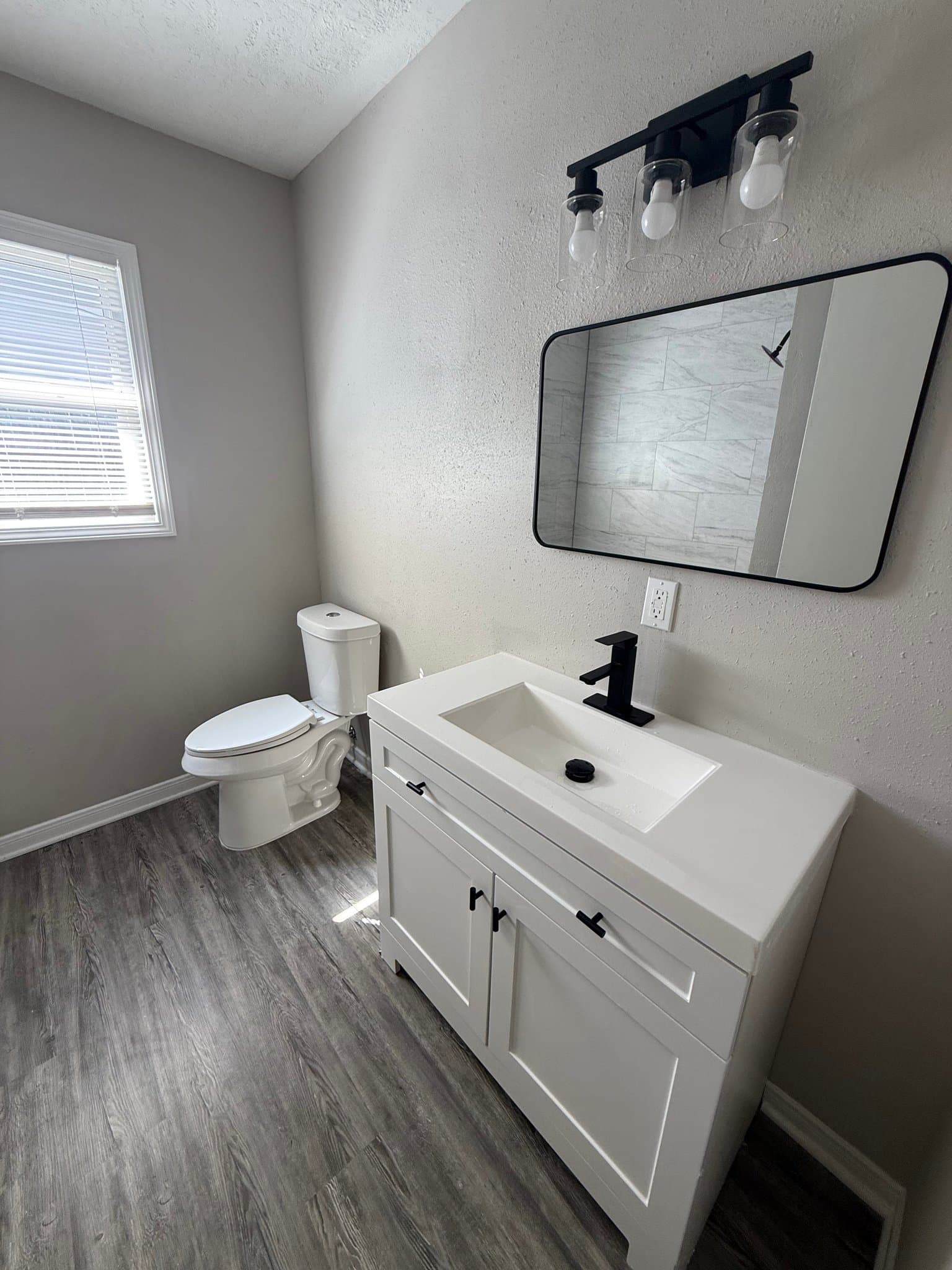 Baytown House: 1706 Wilburn Dr