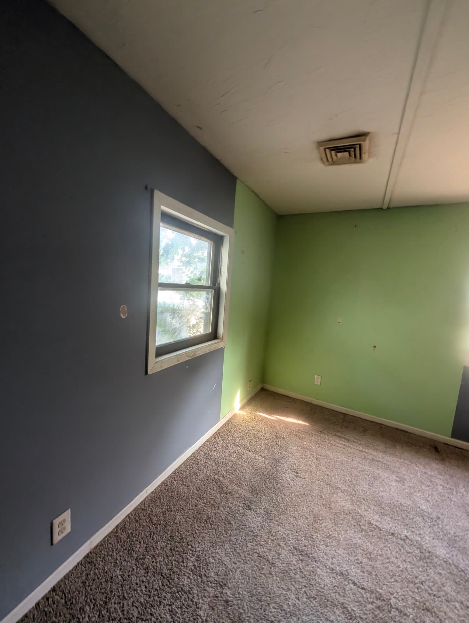 Pekin House: 1504 Norman Dr