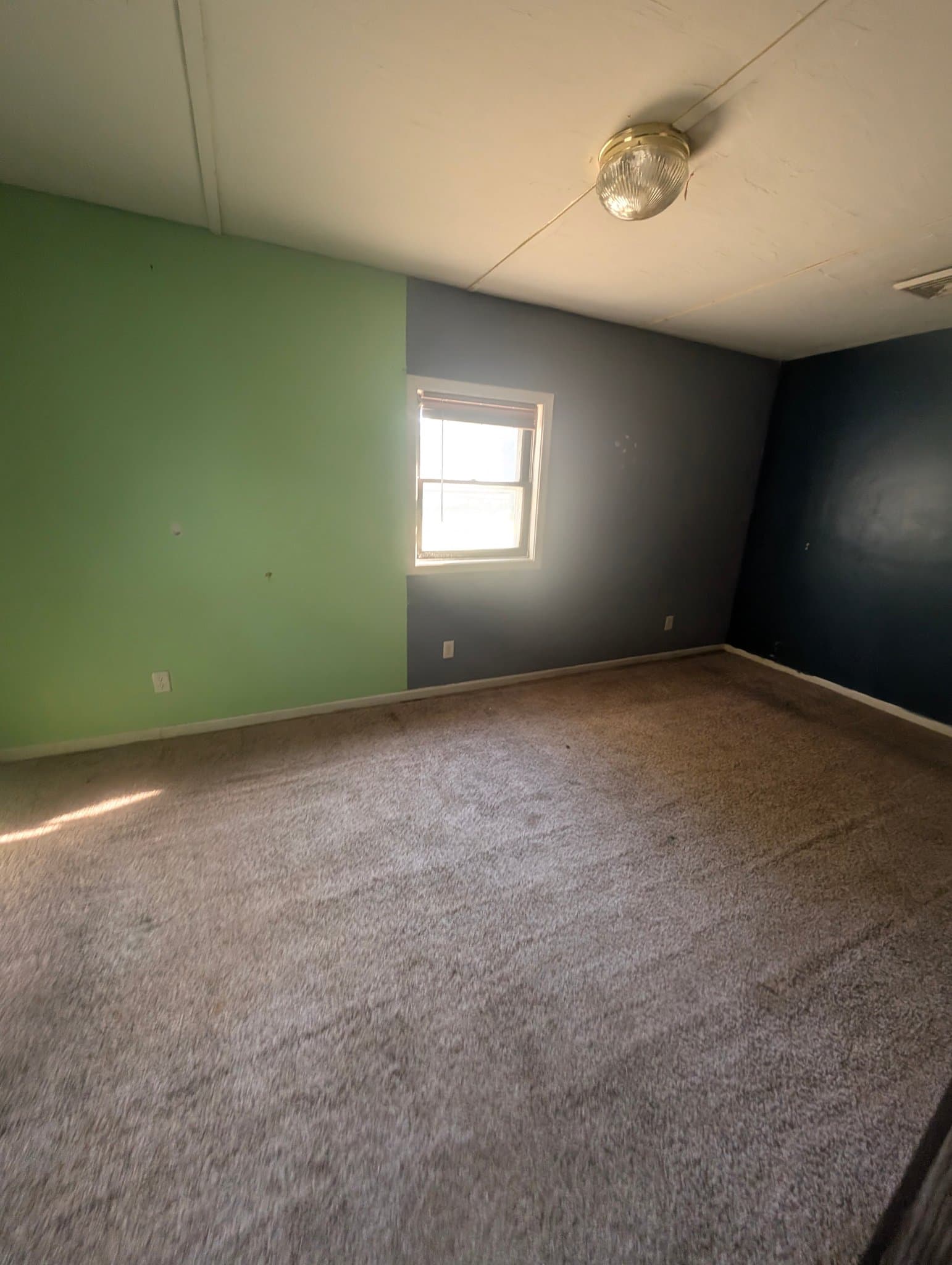Pekin House: 1504 Norman Dr