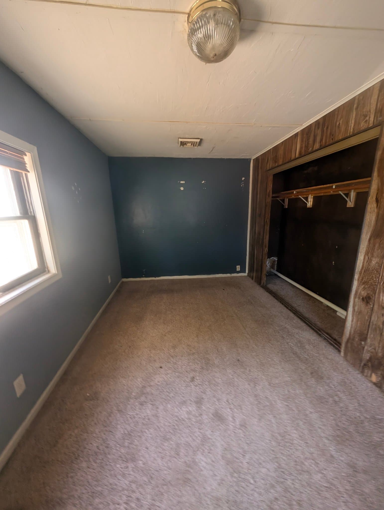 Pekin House: 1504 Norman Dr