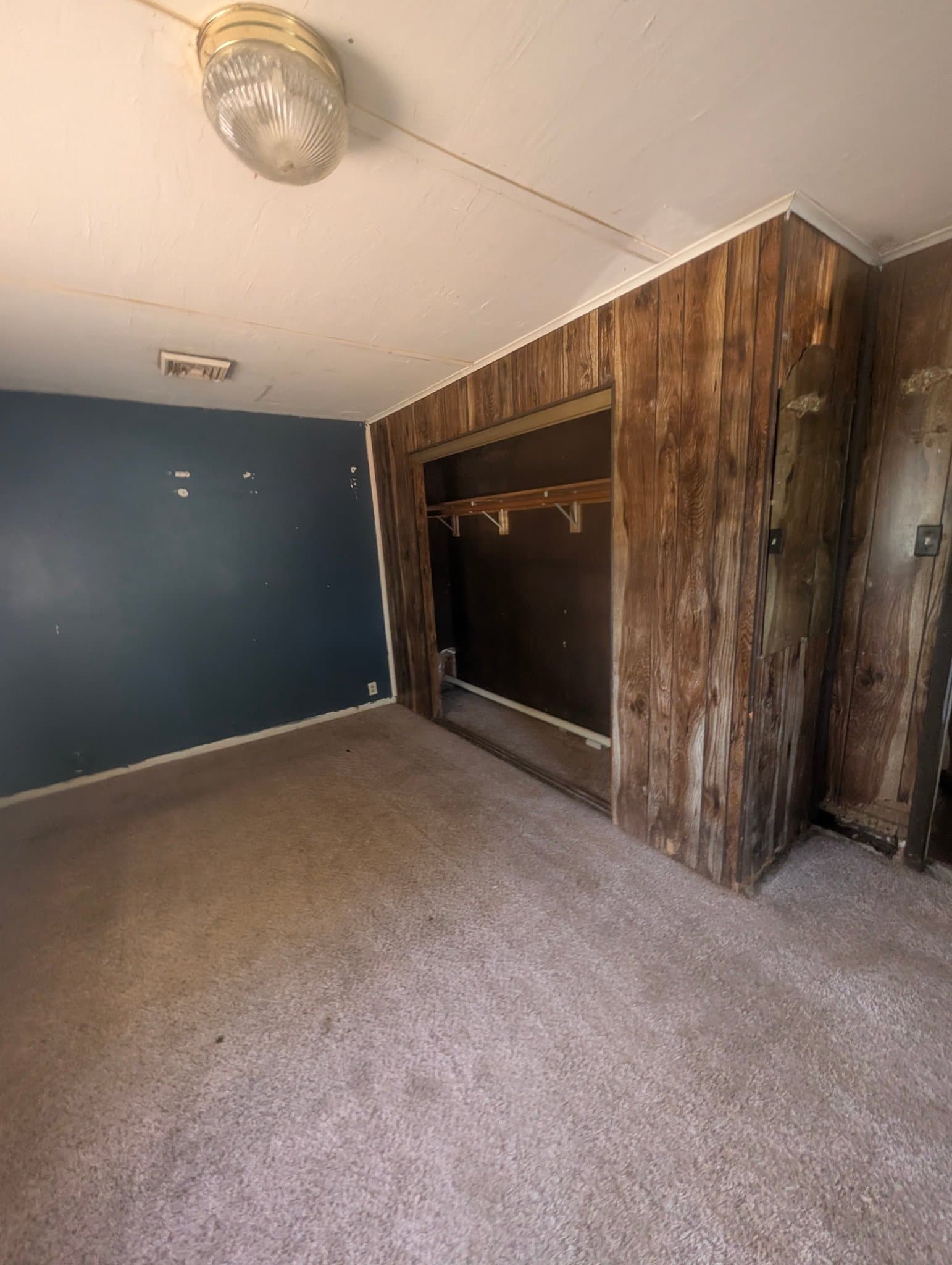 Pekin House: 1504 Norman Dr