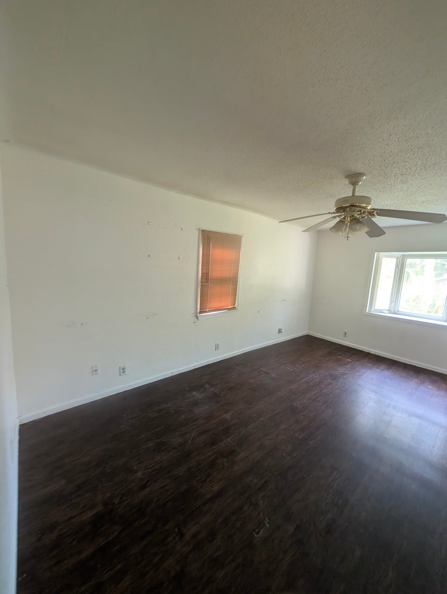 Pekin House: 1504 Norman Dr