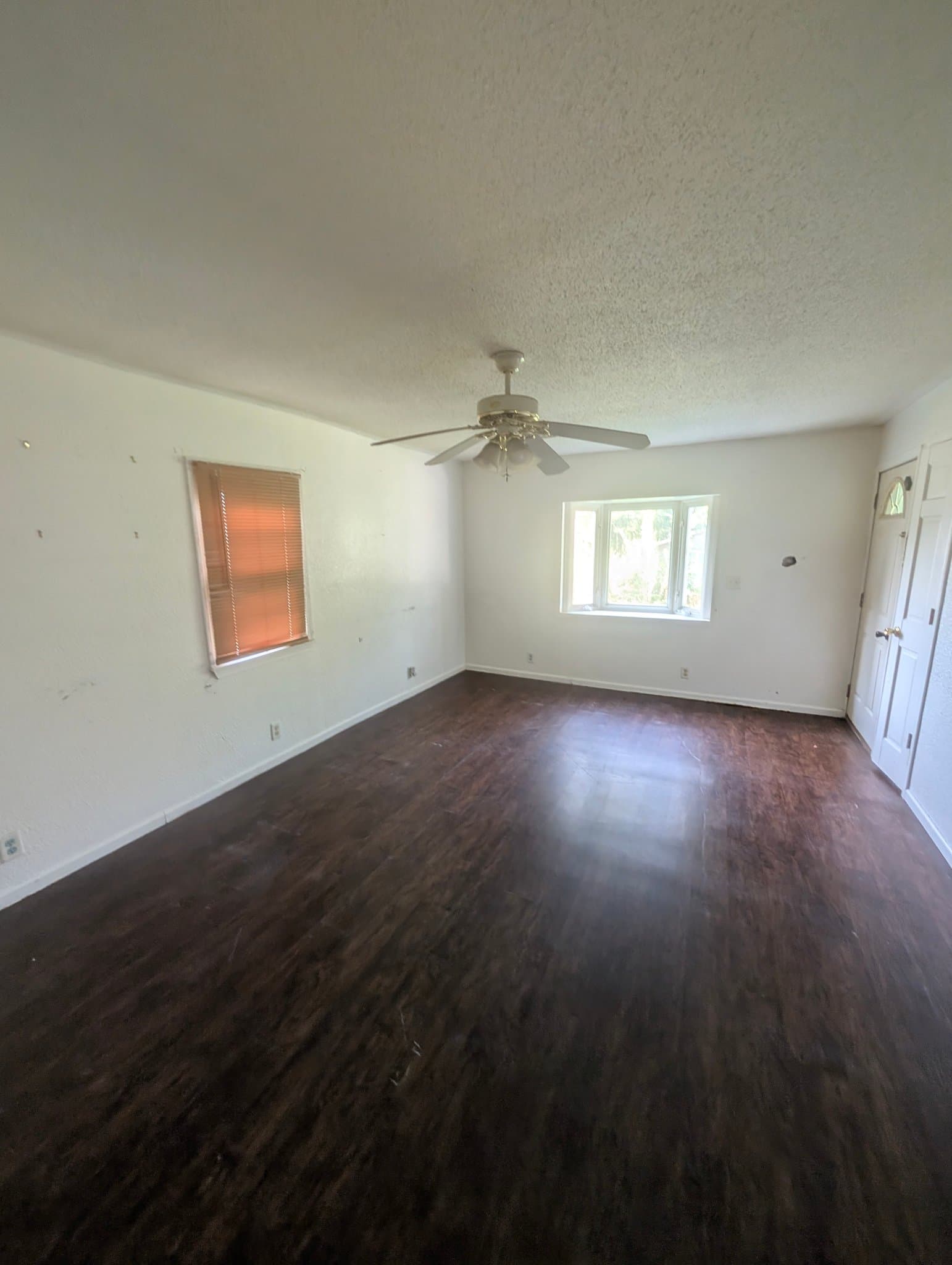 Pekin House: 1504 Norman Dr