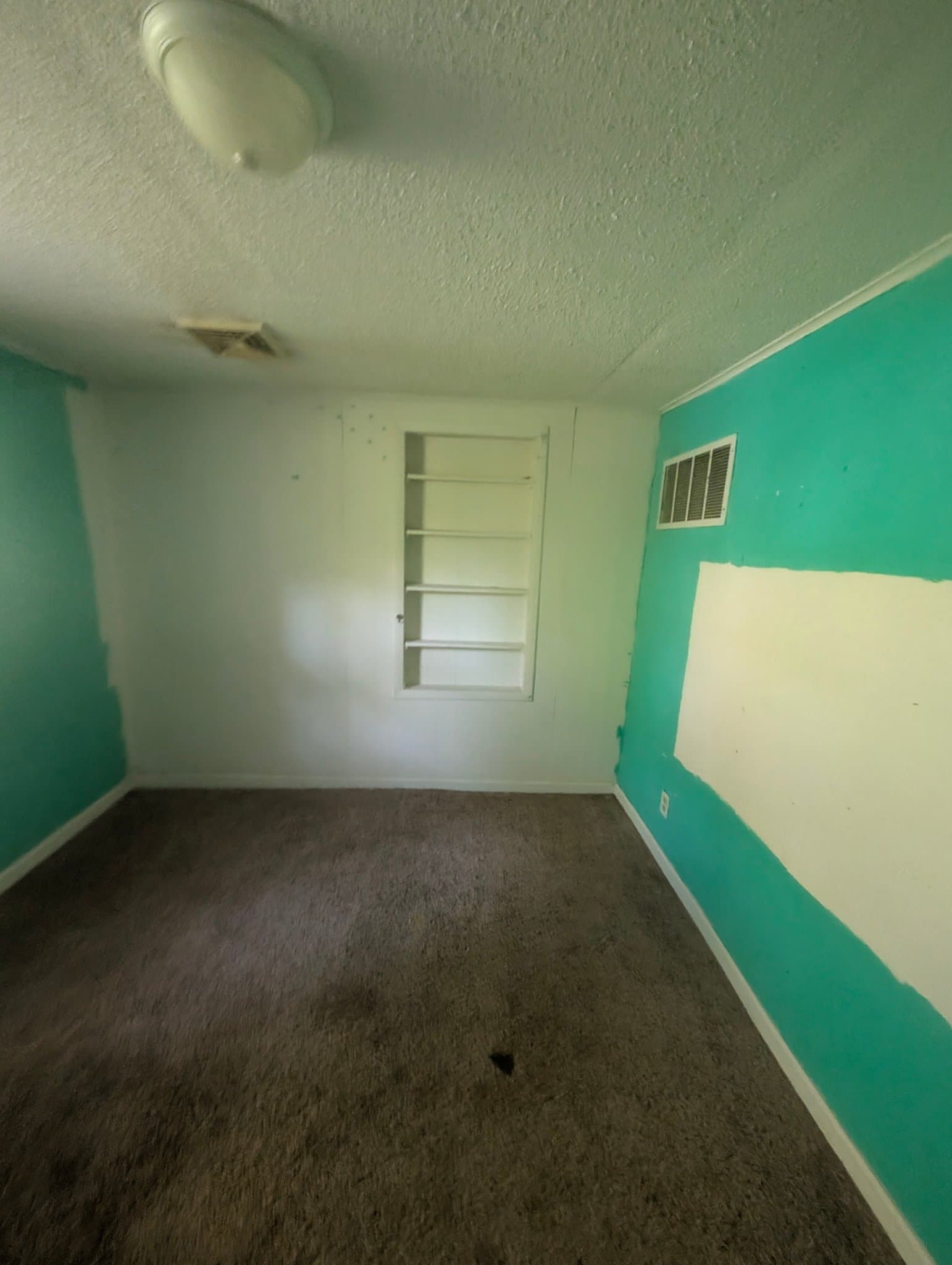 Pekin House: 1504 Norman Dr