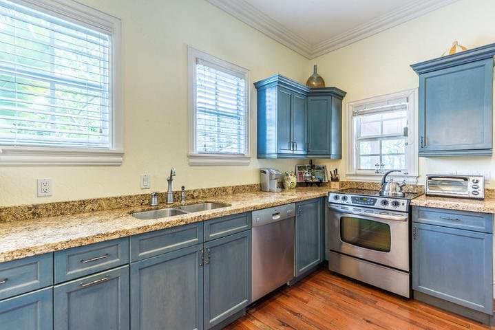 Delray Beach House: 801 SE 3RD Avenue