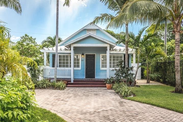 Delray Beach House: 801 SE 3RD Avenue