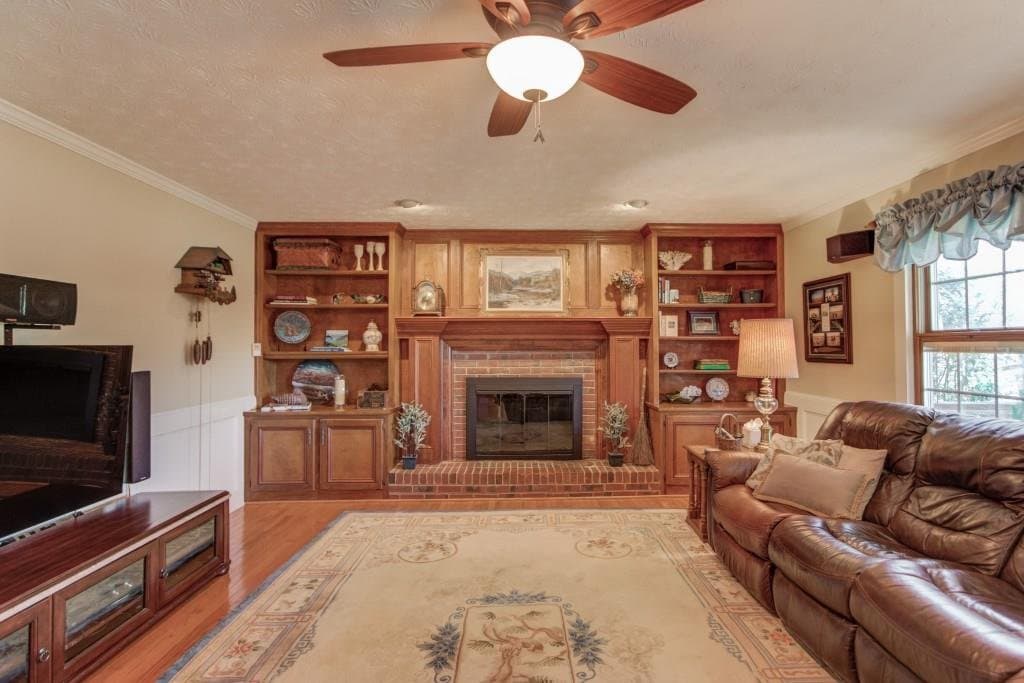 Lawrenceville House: 1486 Watsons Place