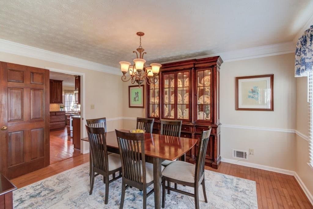 Lawrenceville House: 1486 Watsons Place