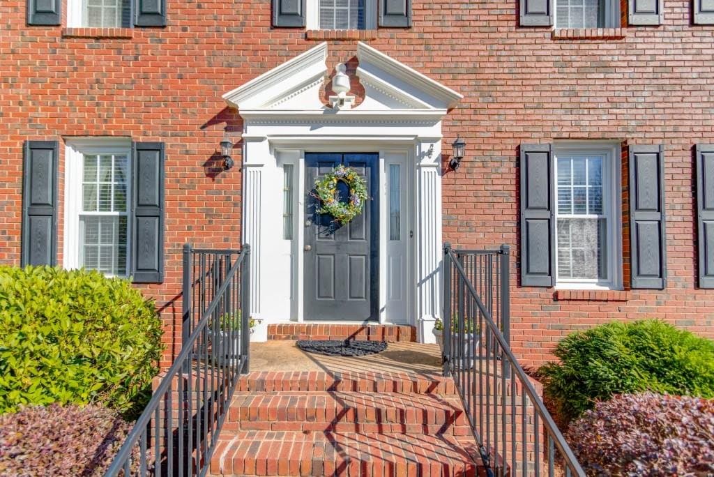Lawrenceville House: 1486 Watsons Place