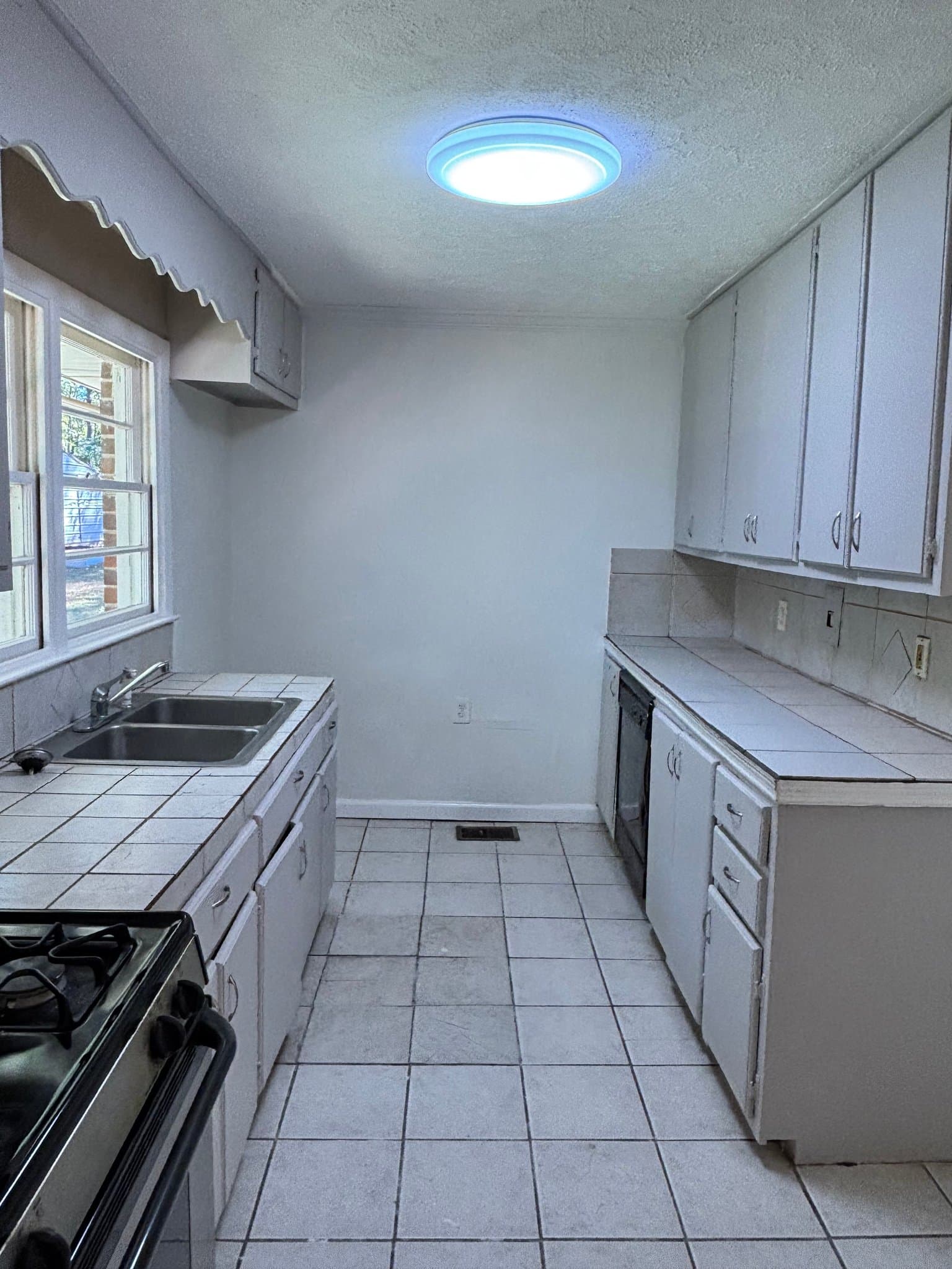 Covington House: 9157 Fair St SW