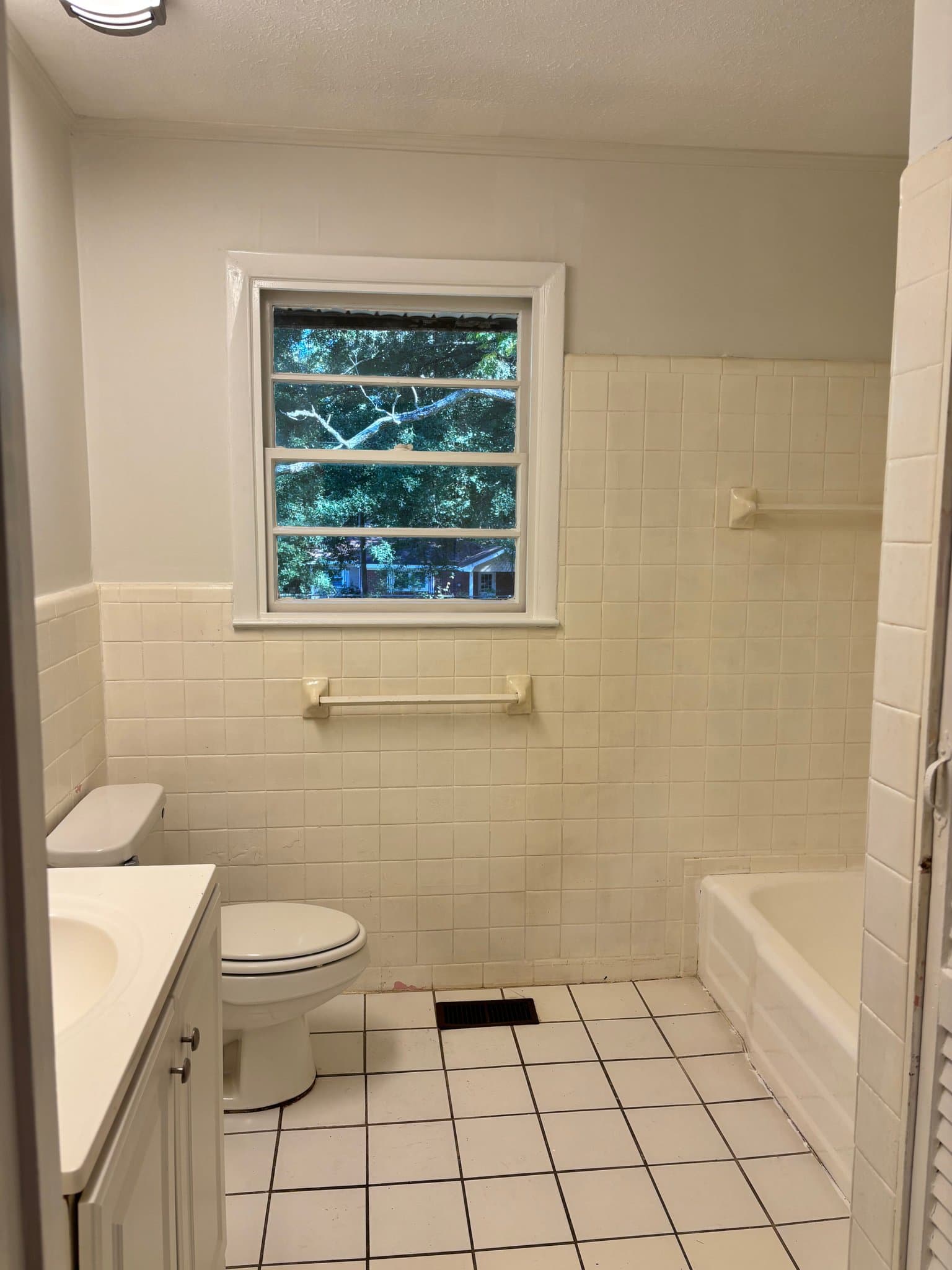 Covington House: 9157 Fair St SW