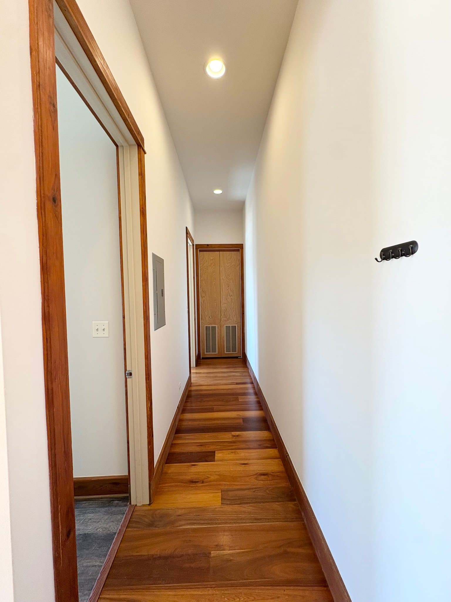 Chicago Apartment: 5346 S Cornell Ave