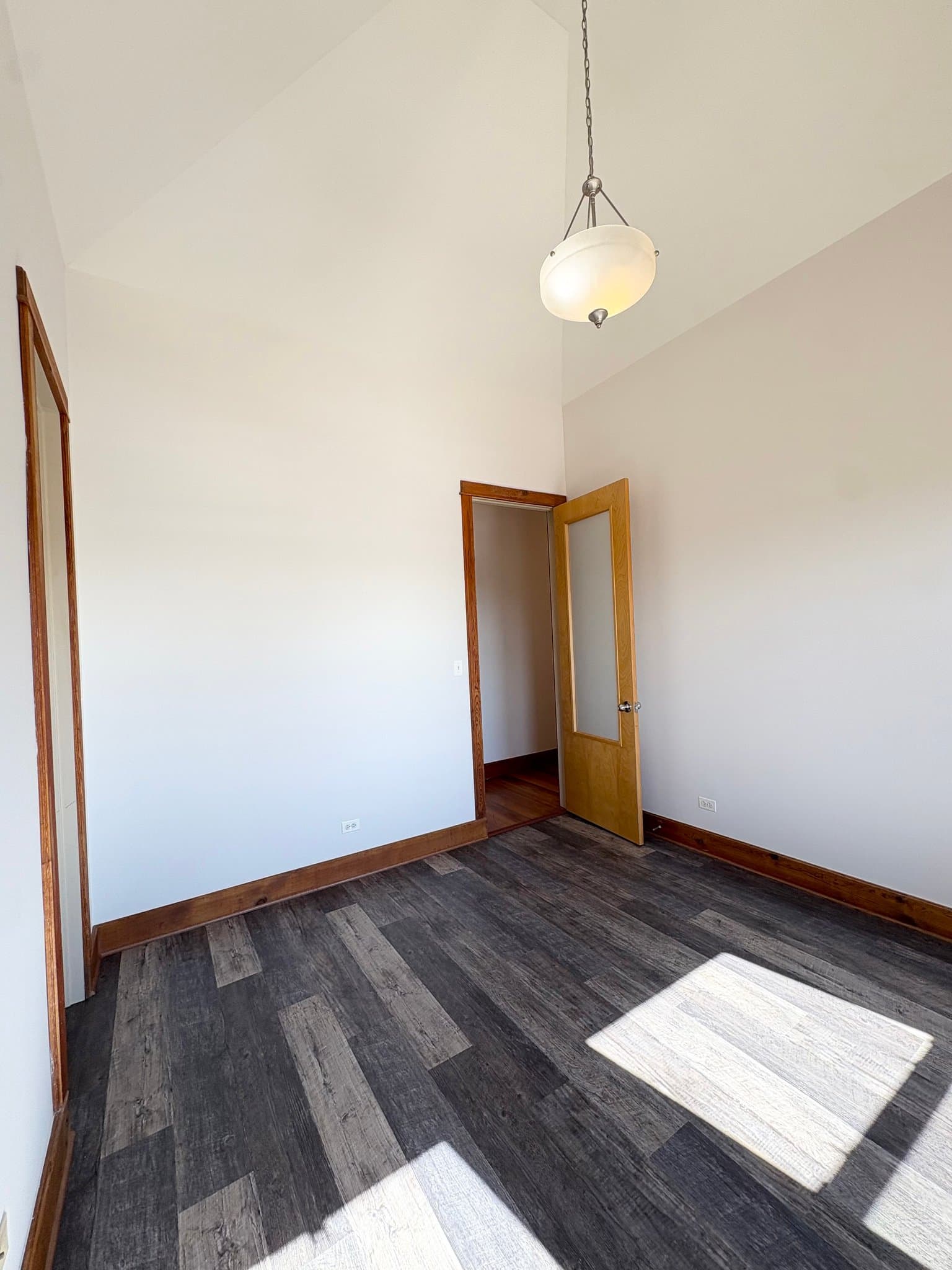 Chicago Apartment: 5346 S Cornell Ave