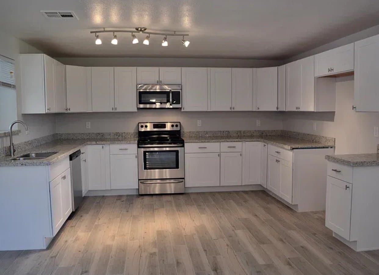 Glendale House: 5639 W Mission Ln